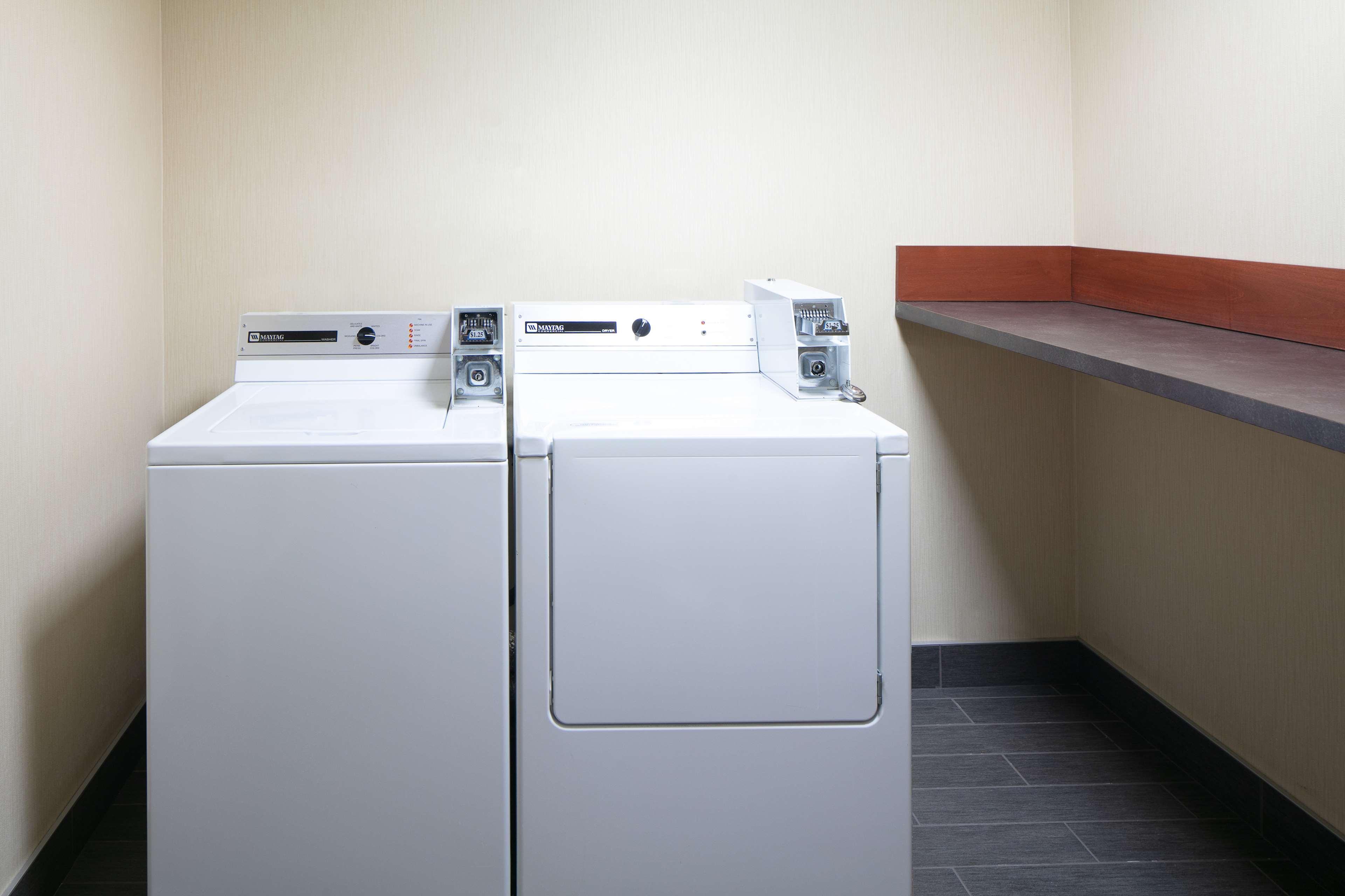 Hilton Garden Inn Omaha West Dış mekan fotoğraf